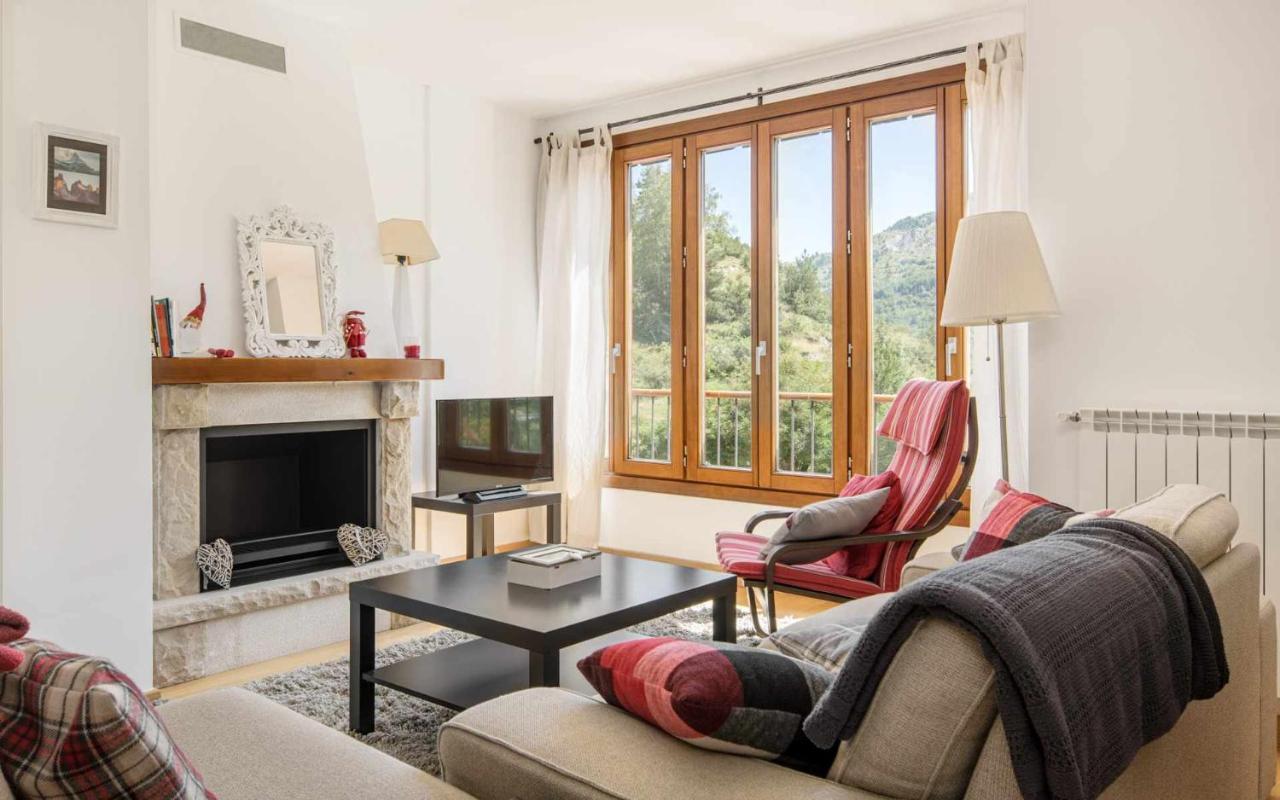 Ferienwohnung El Balcon Familiar Del Pacino Sallent de Gállego Exterior foto