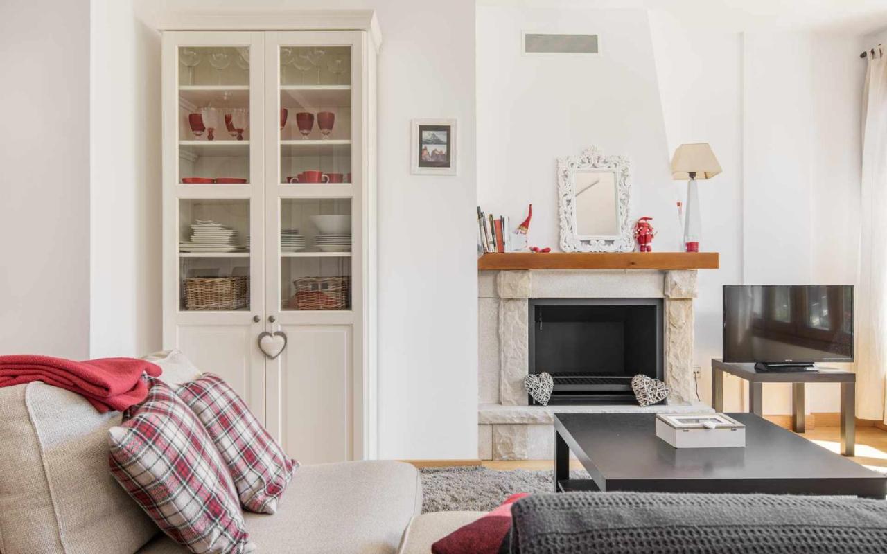 Ferienwohnung El Balcon Familiar Del Pacino Sallent de Gállego Exterior foto